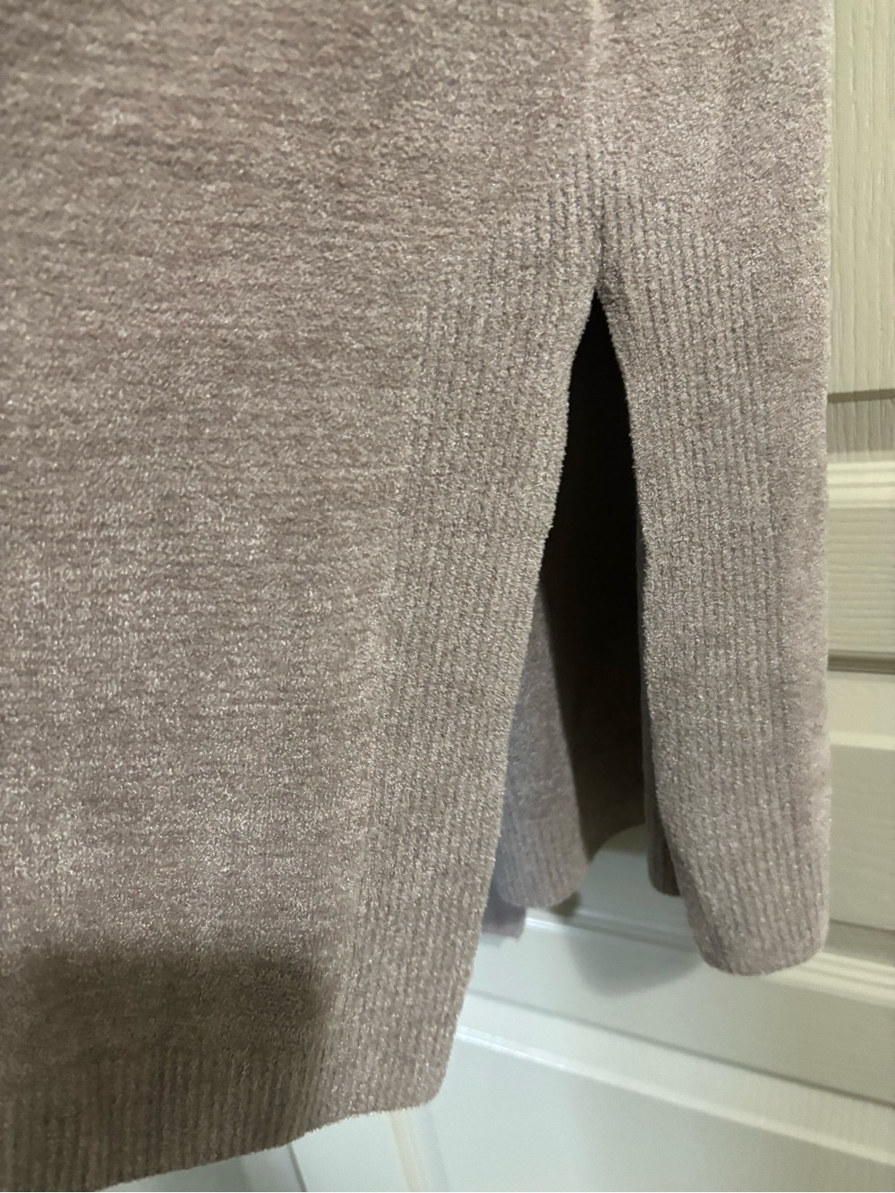 Barefoot Dreams long cardigan size small - Picture 4 of 6